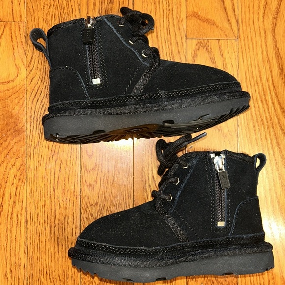 Toddler Ugg Neumel II boots - Picture 4 of 8